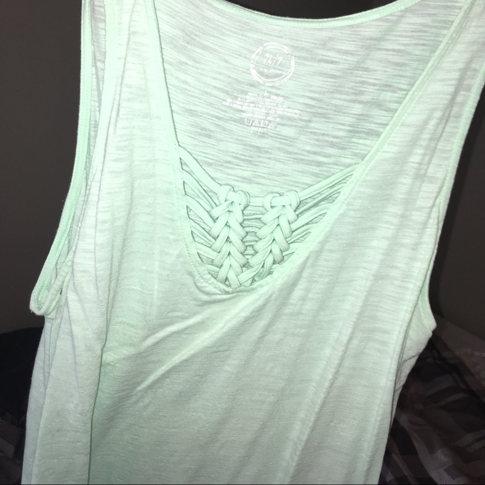 Never worn cute top!